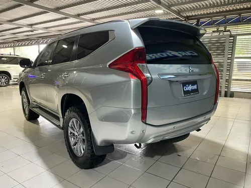 Mitsubishi Montero 2019