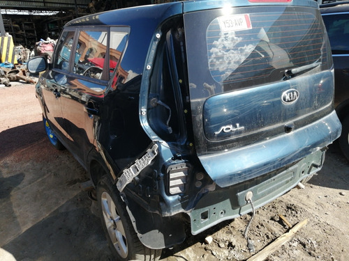Imagen 5 de 8 de Kia Soul Por Partes