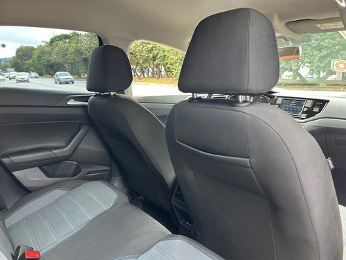 Volkswagen Nivus 1.0 200 TSI TOTAL FLEX COMFORTLINE AUTOMÁTICO