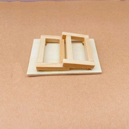 Mesa De Casa De Muñecas De Madera En Miniatura Suministros