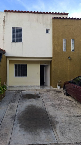 Imagen 1 de 11 de Cristian Guedez Vendem Th En El Pueblo De San Diego Conjunto Villa De San Rafael