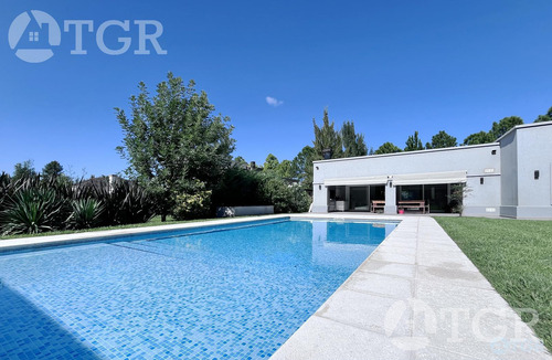 Casa Exclusiva En Miralagos