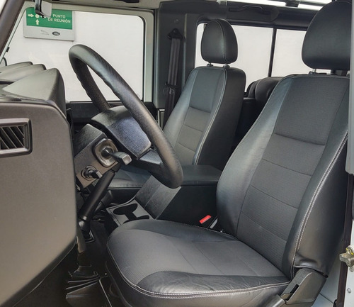 Imagen 10 de 14 de Land Rover Rang Rover Defender 90