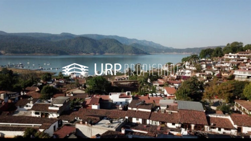 Increíble Desarrollo De 3 Casas En Preventa En El Centro De Valle De Bravo
