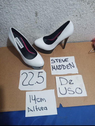 Zapatillas Blancas Steve Madden De Uso