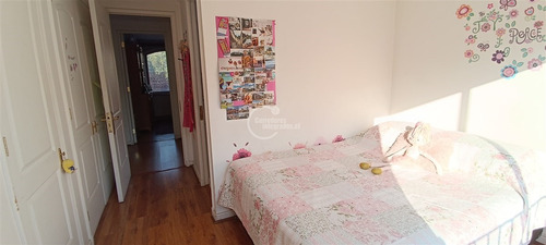 Casa En Arriendo 6d/ 5b / 3e En Valle La Dehesa