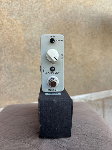 Pedal Fuzz Mooer Grey Face Cinza (Usado)