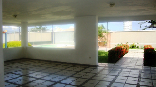 Imagen 11 de 13 de Apartamento De Tres Habitaciones Dos Baños Un Puesto De Estacionamiento
