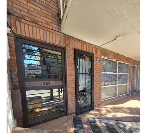 Venta De Departamento 1 Dormitorio Bº Centro A 200 Mts De Av. Humberto 1º
