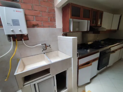 Apartamento En Arriendo En Calasanz. Cod A17347
