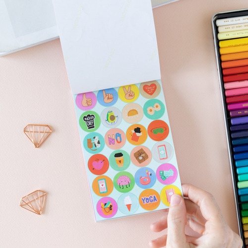 Imagen 2 de 5 de Libreta De Stickers
