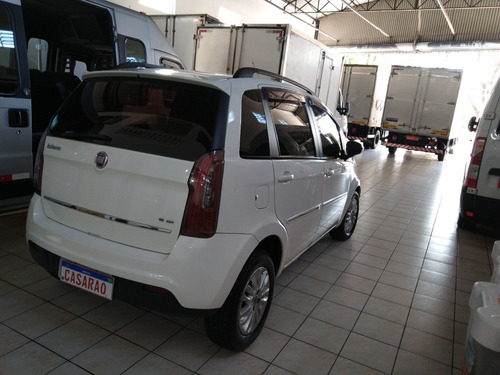Imagem 6 de 7 de Fiat Idea 2012 1.6 16v Essence Flex 5p