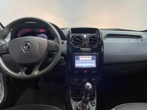 Imagen 12 de 15 de Renault Oroch Iconic Tm 2021