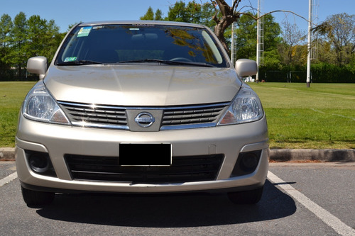 Tiida Nissan 2010 Visia 1.8