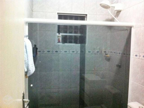 Imagem 4 de 20 de Casa Terrea Em São Vicente, Ampla, 2 Dorm, 1 Suíte, 2 Vagas De Garagem! - Hm1563
