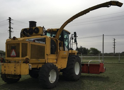 Imagen 6 de 7 de Vendo Picadora De Forraje New Holland Fx 60 Mod. 07