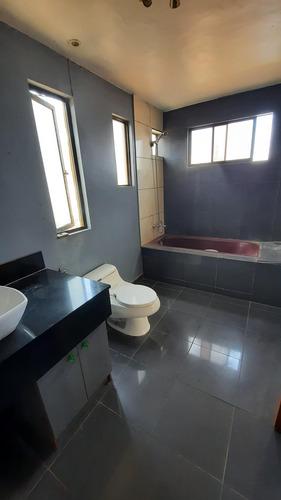 Casa 3 Habitaciones En Venta, Huascar
