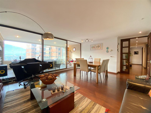 Departamento Penthouse En Venta De 5 Dorm., Alto Las Condes