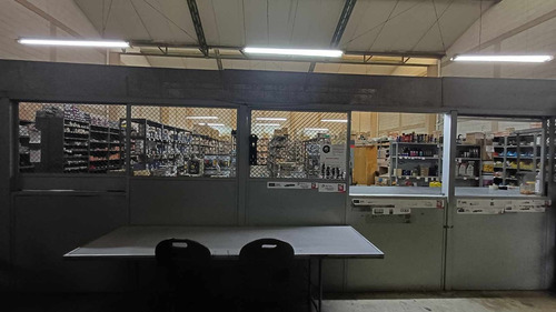 Excelente Bodega En Escandon Con Area De Oficinas Y Estacionamientos