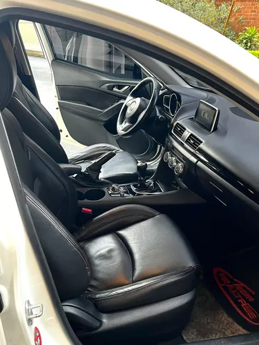 Mazda 3 2.0 Touring