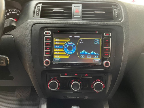 Imagem 7 de 20 de Volkswagen Jetta 2.0 Comfortline 2013