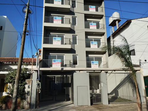 En Venta En El Palomar Ultimo Departamento De 1 Ambiente En Planta Baja Al Contrafrente Con Patio Propio F: 9590