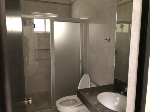 Imagen 3 de 12 de Casa Sola En Renta Contry La Silla