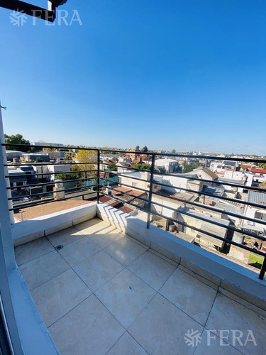 Imagen 6 de 7 de Venta De Departamento 1 Ambiente Divisible Con Balcón En Sarandi (30021)