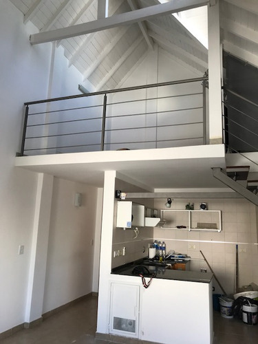Departamento En Alquiler En Banfield Este