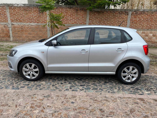 Imagen 3 de 14 de Volkswagen Polo 2015 1.6 At