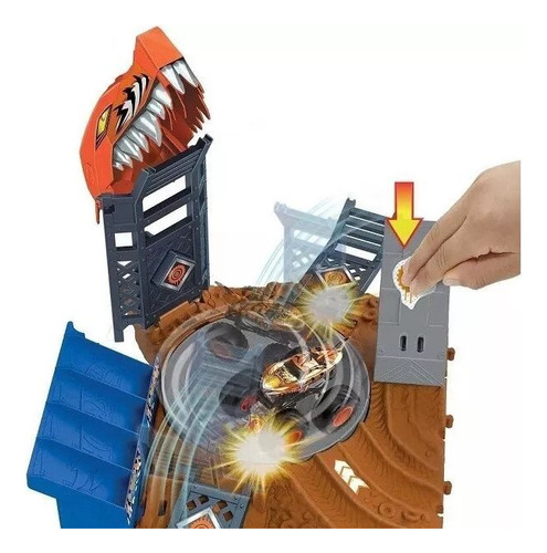 Pista Hot Wheels Monster Truck Giro Challenge, color turquesa mate