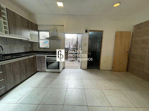 Casa Padrón Único En Venta De Dos Dormitorios En Palermo