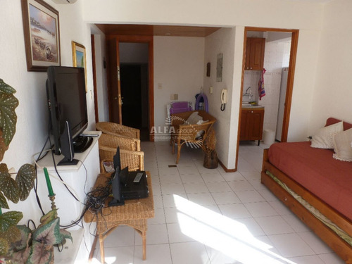 Imagen 5 de 16 de Peninsula, A Pasos De El Emir, 1 Dormitorio