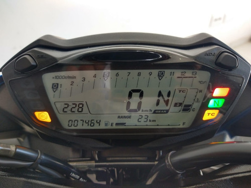 Imagem 3 de 15 de Suzuki Gsxs 750 Abs