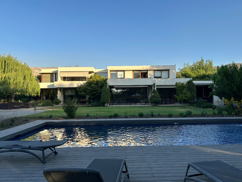 Casa En Arriendo 5d Hacienda De Chicureo Con Opción D Compra
