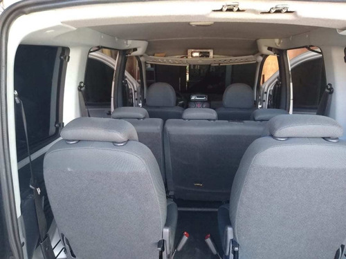 Imagem 13 de 14 de Fiat Doblo Essence 1.8 16v Flex 7l