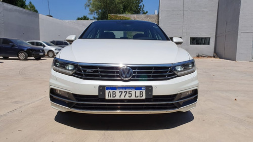 Volkswagen Passat 2.0 Tsi R-line 220cv
