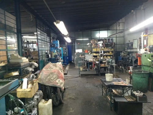 Local Comercial Con Bodega En Reyes Iztacala