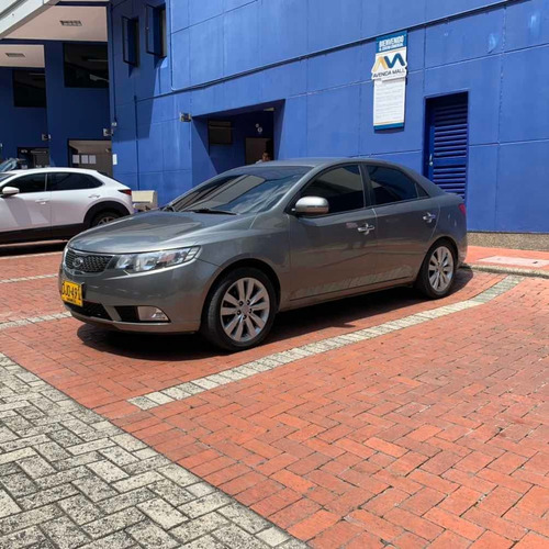 Kia Cerato Forte 1.6 Mecanico