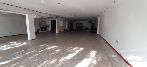 Imagen 5 de 9 de Excelente Local Comercial Av. Bolìvar Norte, Sector La Ceiba