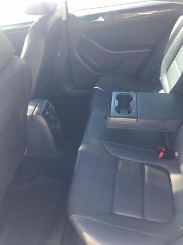 Volkswagen Vento 2.0 Luxury I 140cv 2012