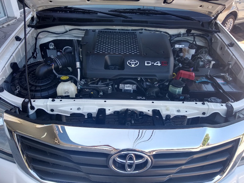 Toyota Hilux 4x4 C/d Dx Pack Electrico 2.5 Tdi