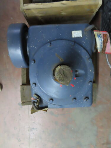 Nos Winsmith Gear Reducer 11fcv 1800rpm 10.69hp 30 Ratio Ssa