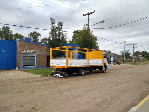 Imagen 12 de 25 de Carrocerias Nuevas Cerealera Todo Puertas B. Volcables Sider