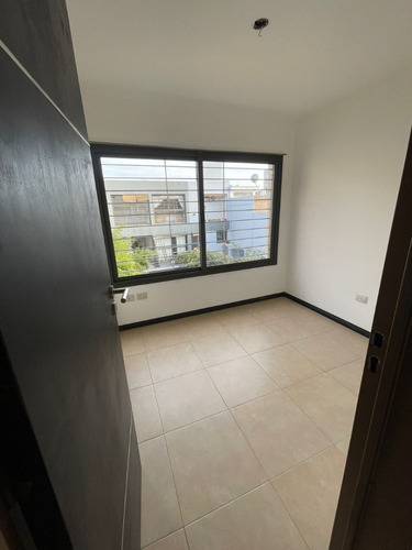 Alquiler Duplex 2 Dorm Con Escritorio B° Lomas Del Chateau.