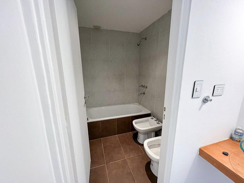 Imagen 5 de 8 de Departamento 2 Ambientes Con Cochera - Quilmes Oeste