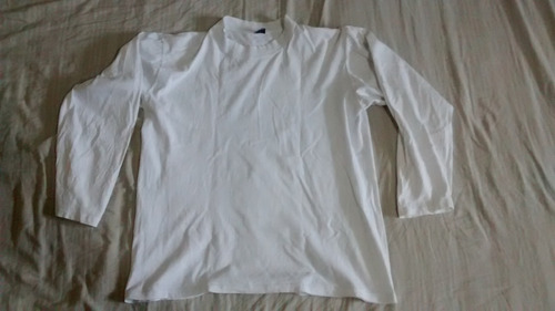 Sweater O Sueter Color Blanco Talla M Marca Internacional