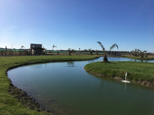 Imagen 4 de 21 de Un Barrio Cerrado Diferente! Granja, Arroyo, Piscinas, Deportes, Y Mucho Mas! Bajas Expensas!