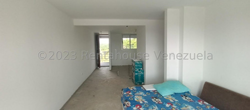 Imagen 14 de 30 de Apartamentos En Venta En Barquisimeto Lara Colinas Del Viento En El Mejor Conjunto Del Este De La Ciudad , Consta De Cocina, Área De Servicios, Recibo, Comedor, Balcón, Hab Principal Con Baño