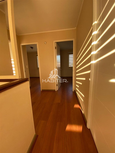 Casa En Venta De 4 Dorm. En Los Angeles